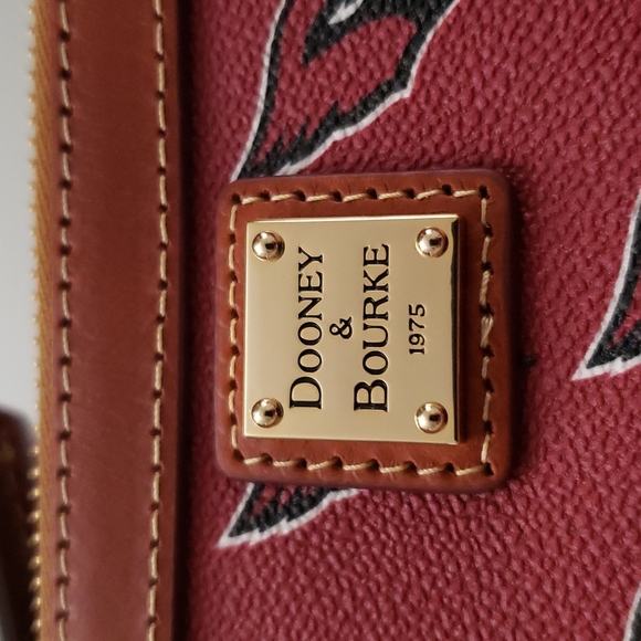 Dooney & Bourke bag NFL Arizona Cardinals slim wristlet, NEW red sea - Picture 9 of 15